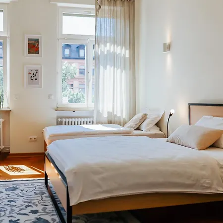 Namastay! Exklusiver Altbau In Bestlage - 3br Appartement Mannheim