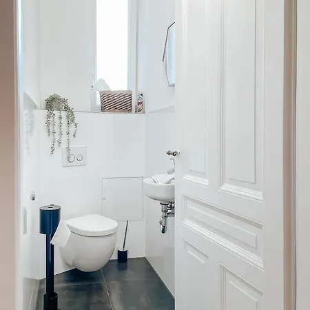 아파트 Namastay! Exklusiver Altbau In Bestlage - 3br *
