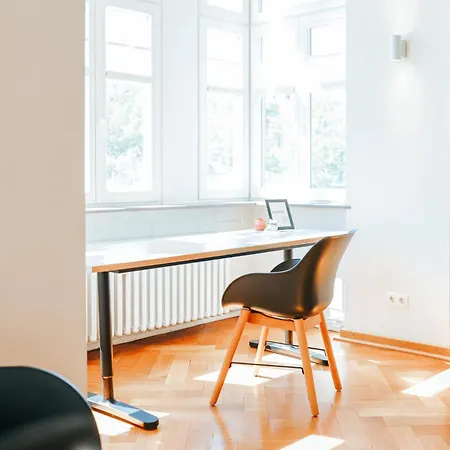 Namastay! Exklusiver Altbau In Bestlage - 3br *