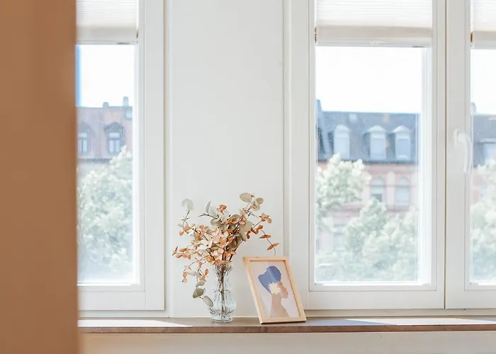 Namastay! Exklusiver Altbau In Bestlage - 3br Appartement